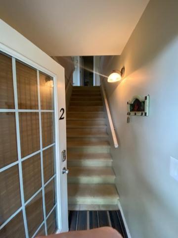 Guest Suites On Benvenuto Brentwood Bay Екстериор снимка